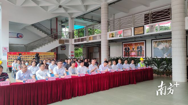 实施给水管改造工程中山公用水务为华侨中学送去“及时雨”(图2)